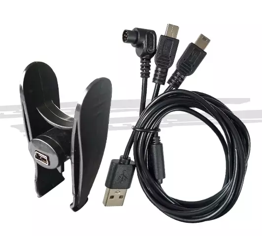 Rechargez les batteries du XP Déus 2 à l'aide du câble USB à 3 sorties et de la pince Rechargez le Déus 2 à l'aide du câble USB à 3 sorties et de la pince